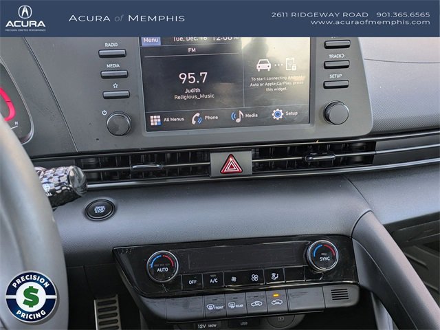 Used 2025 Hyundai Elantra Sport image 19