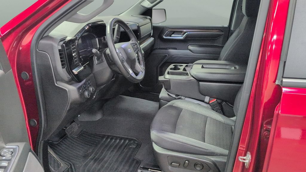Used 2024 Chevrolet Silverado 1500 RST AWD/4WD image 8