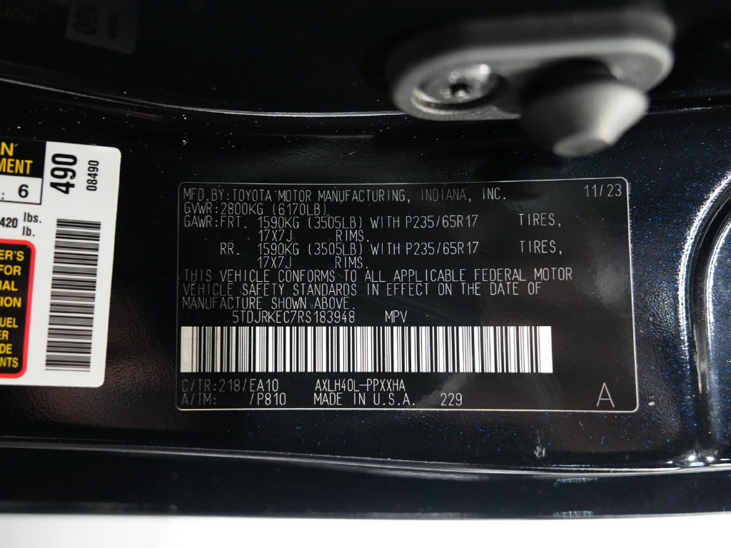 Used 2024 Toyota Sienna XLE w/ XLE Plus Package FWD image 13