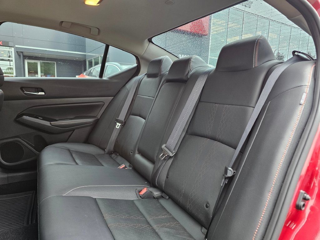 Used 2023 Nissan Altima 2.0 SR FWD image 14