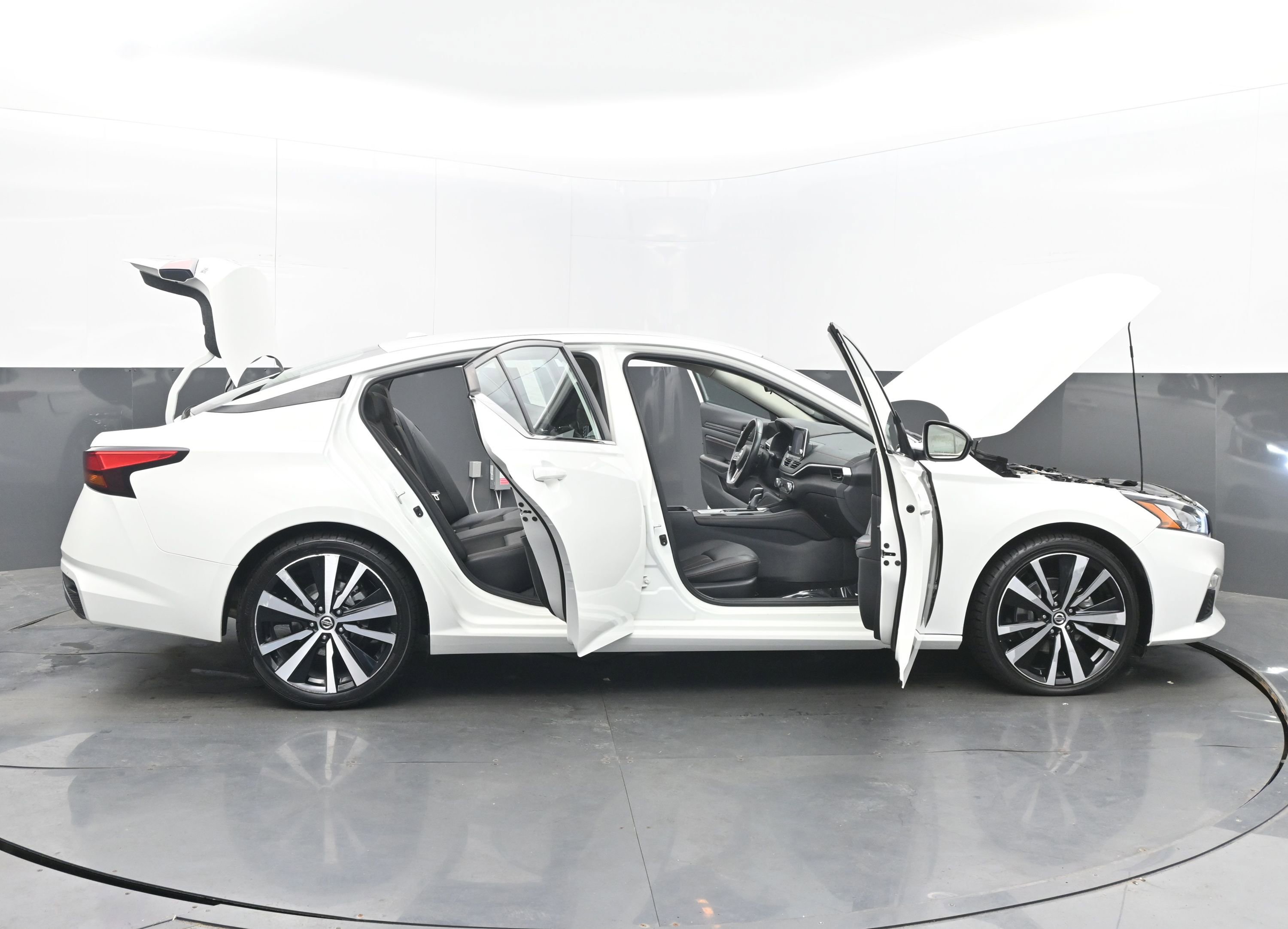 Used 2022 Nissan Altima 2.5 SR image 44