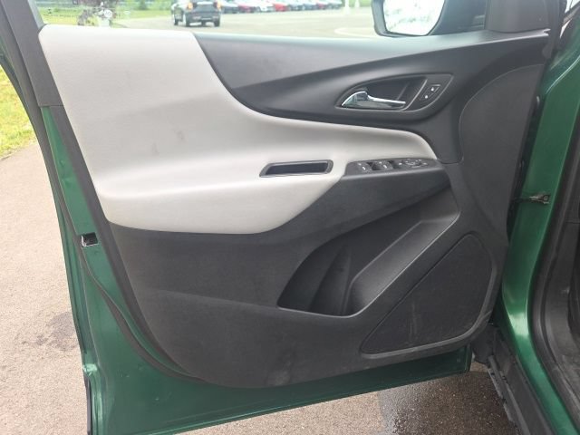 Used 2018 Chevrolet Equinox LS FWD image 22