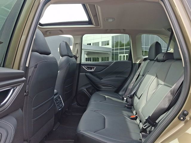 Certified 2023 Subaru Forester Touring AWD/4WD image 11