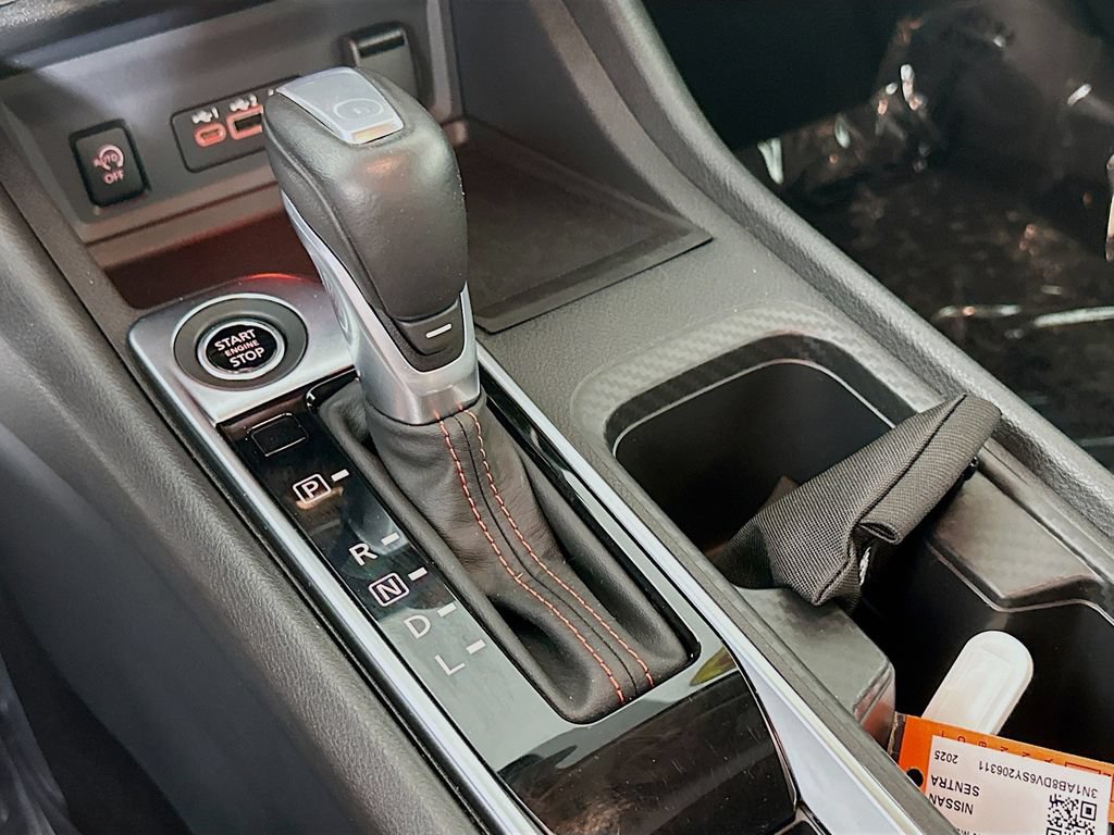 Certified 2025 Nissan Sentra SR FWD image 23