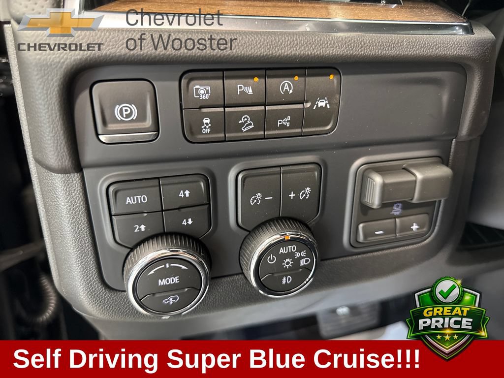 New 2026 Chevrolet Suburban High Country AWD/4WD image 11