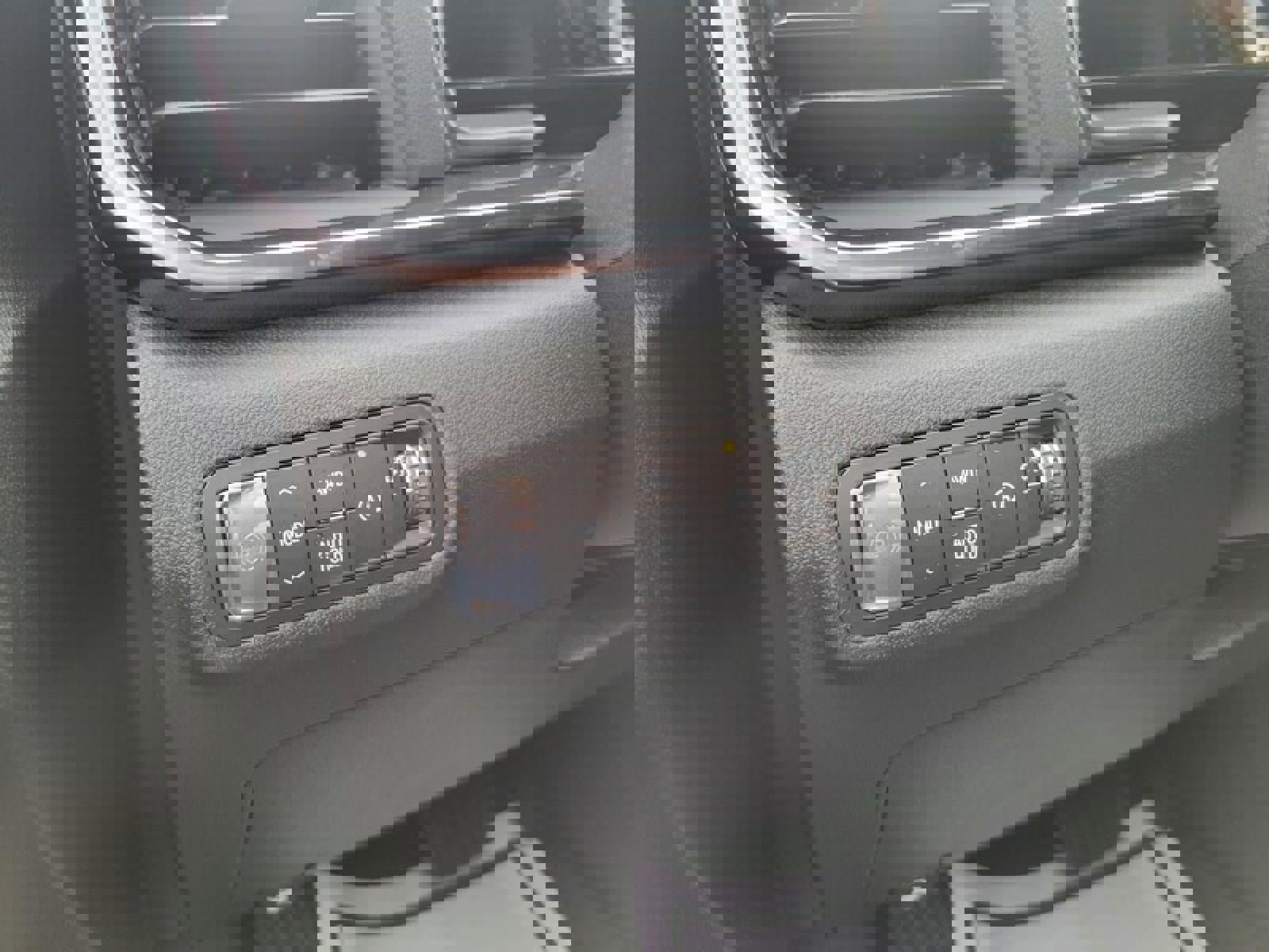 New 2026 GMC Terrain AT4 w/ Convenience Package III image 19