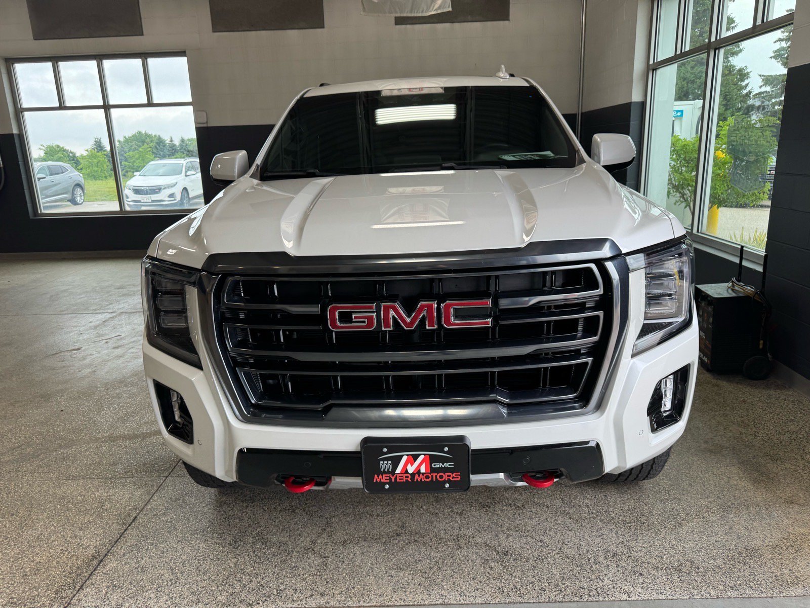 Used 2023 GMC Yukon AT4 w/ Max Trailering Package AWD/4WD image 2