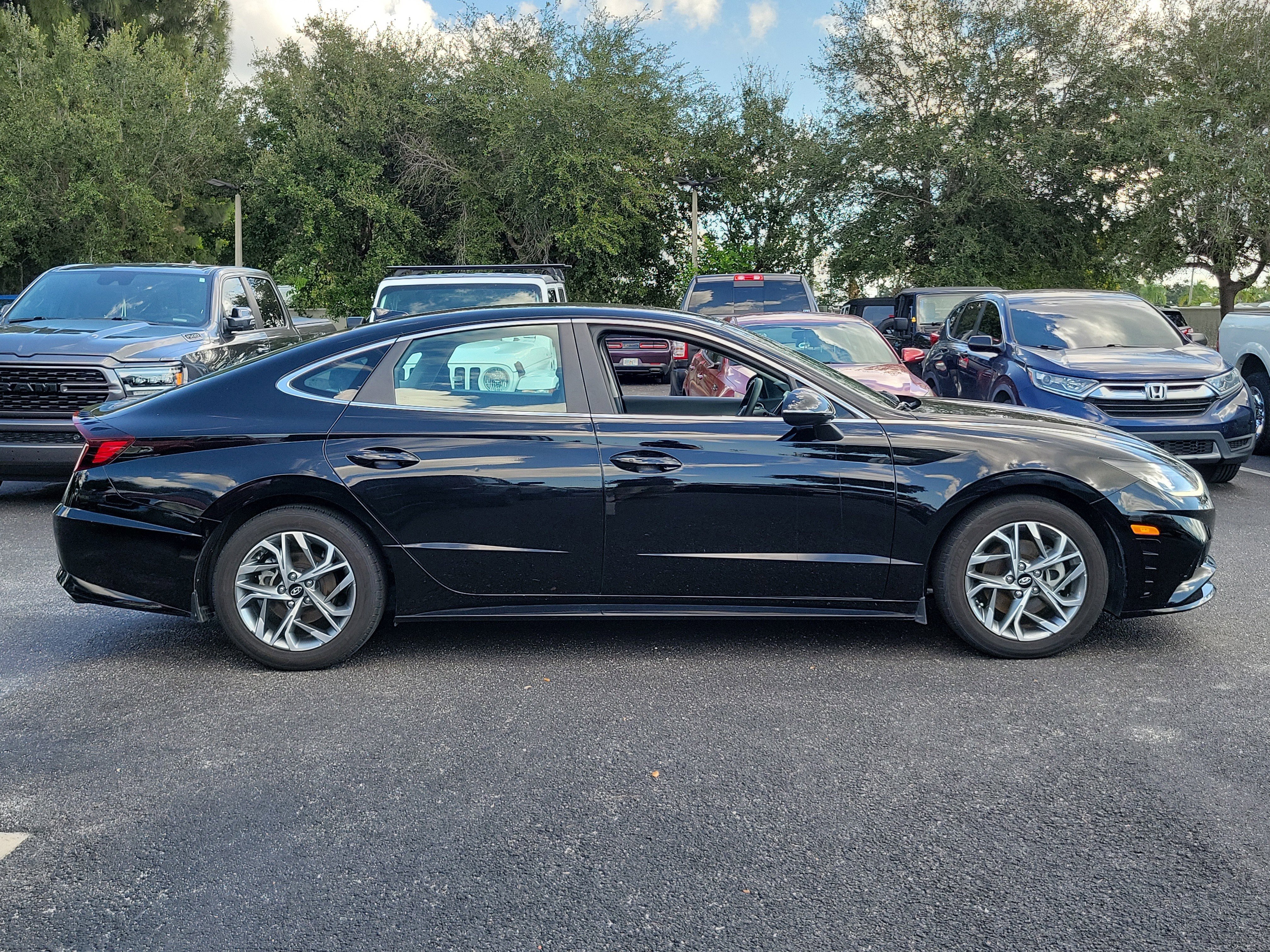 Used 2023 Hyundai Sonata SEL image 7