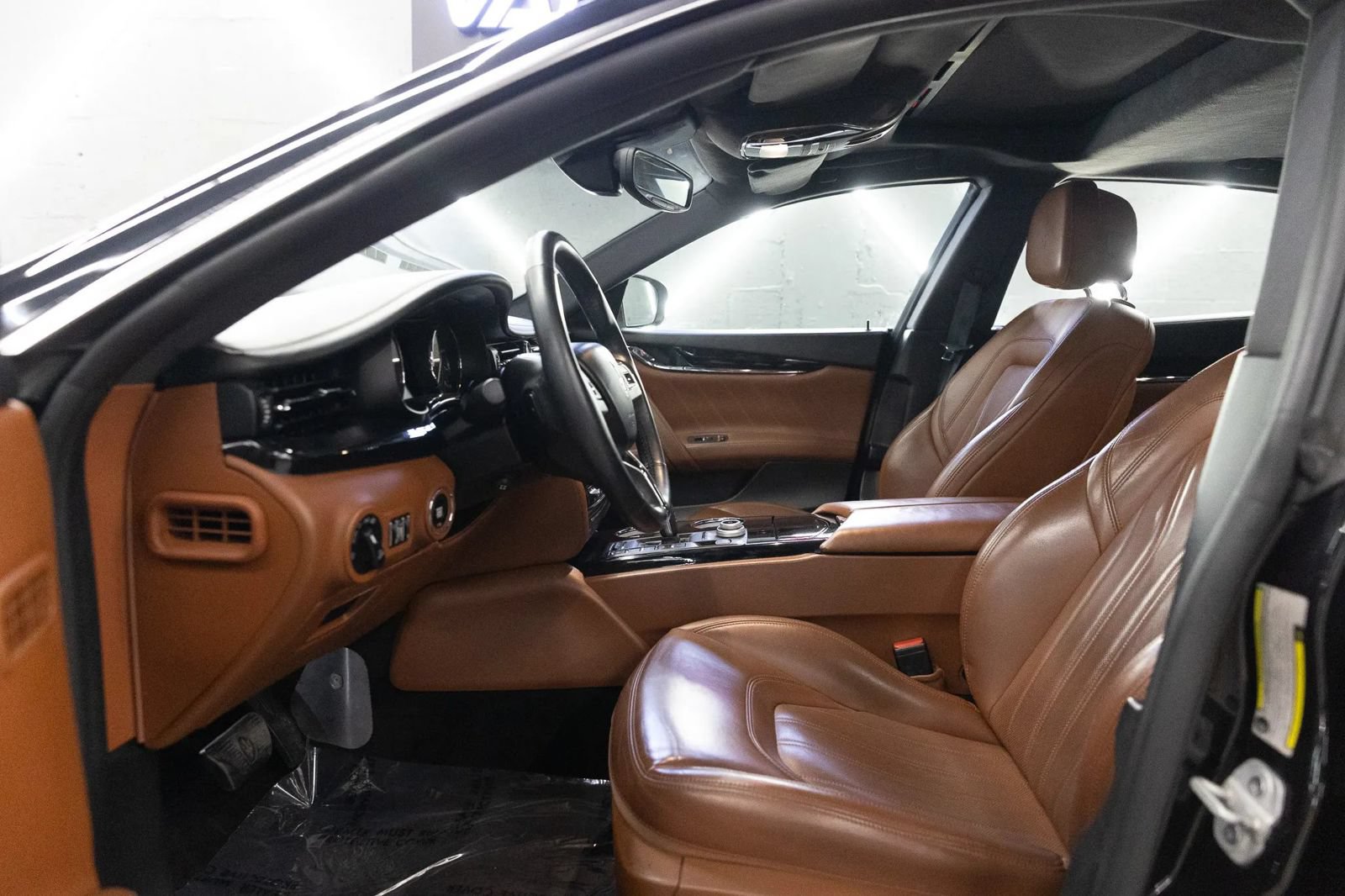 Used 2021 Maserati Quattroporte S RWD image 11