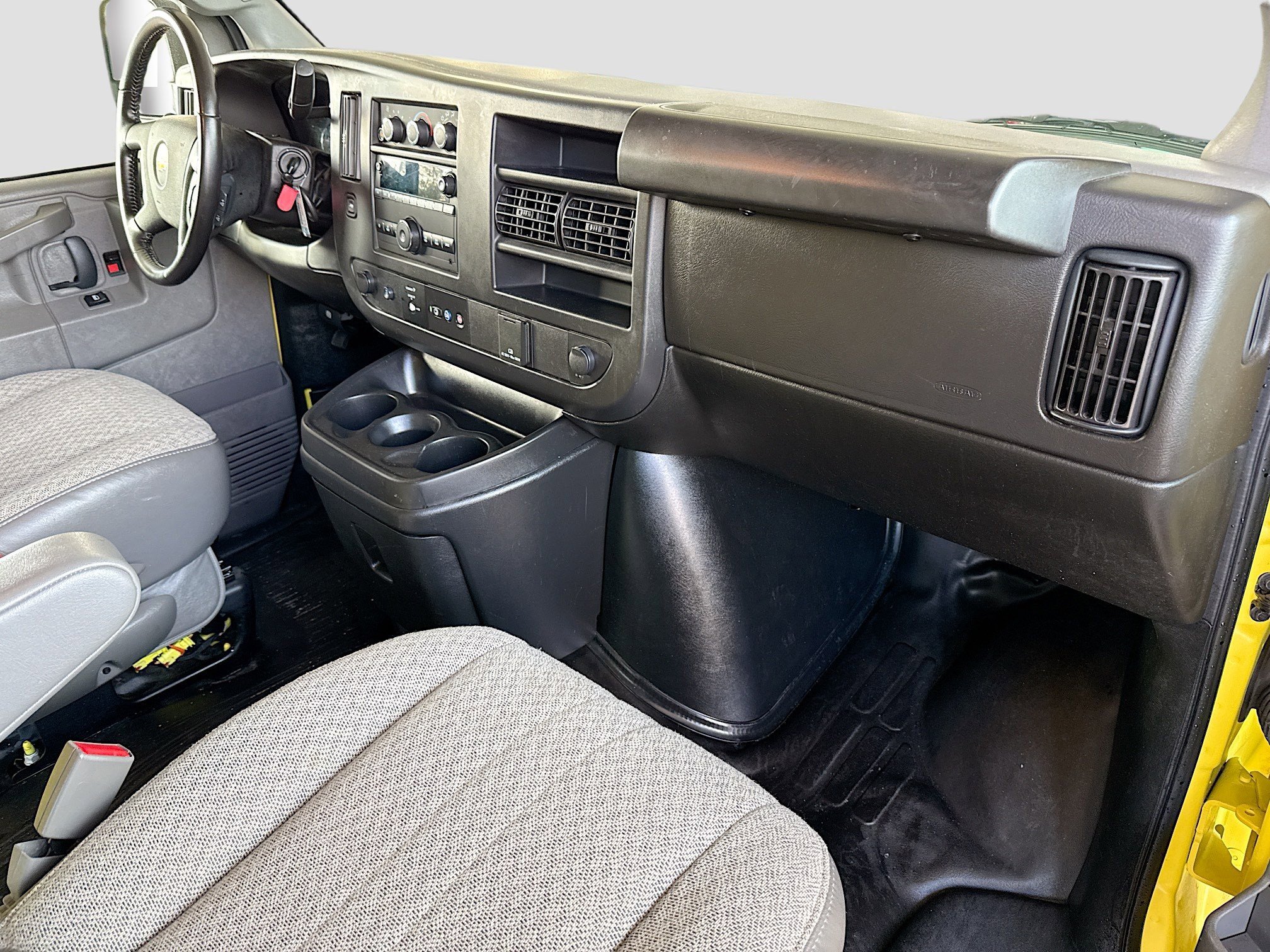 Used 2023 Chevrolet Express 2500 w/ Driver Convenience Package image 25