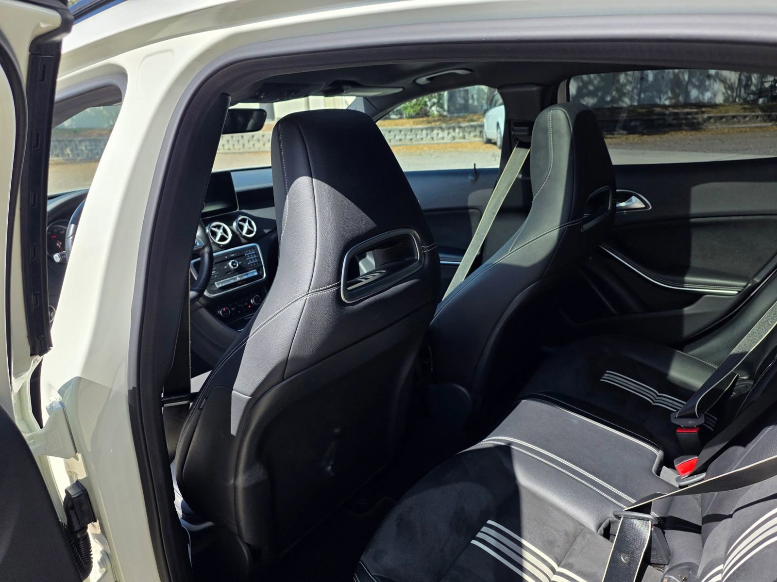 Used 2018 Mercedes-Benz GLA 250 image 23