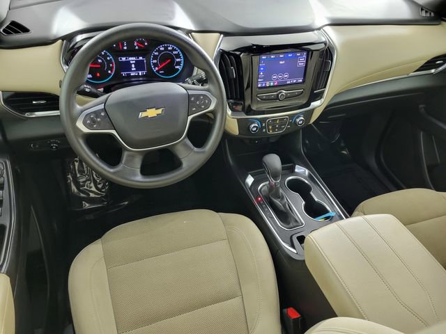 Used 2023 Chevrolet Traverse LS image 32