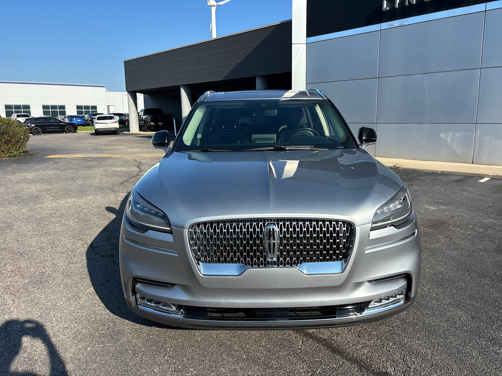 Certified 2021 Lincoln Aviator Reserve w/ Elements Package Plus AWD/4WD image 2