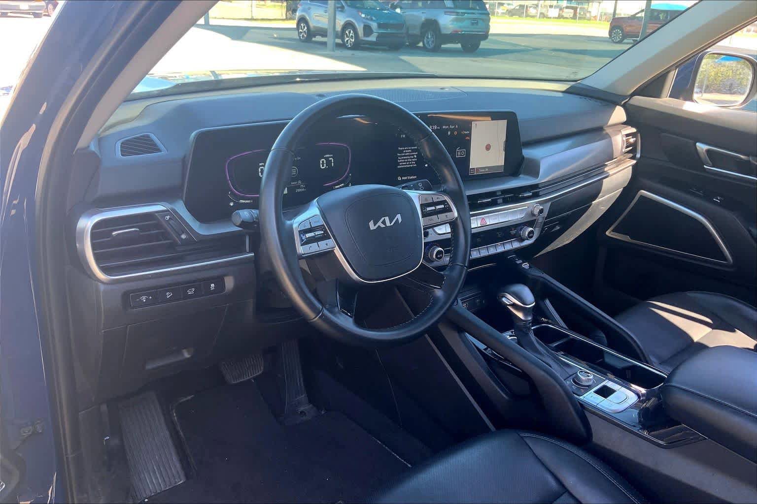 Used 2025 Kia Telluride S AWD/4WD image 18