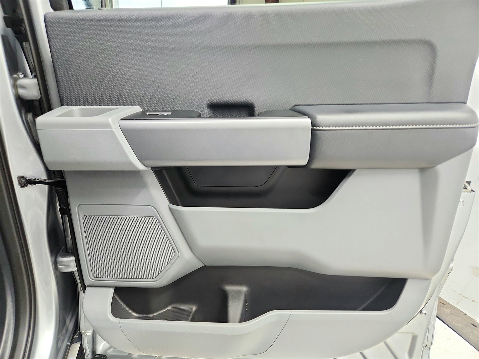 Used 2023 Ford F150 XLT w/ XTR Package image 39