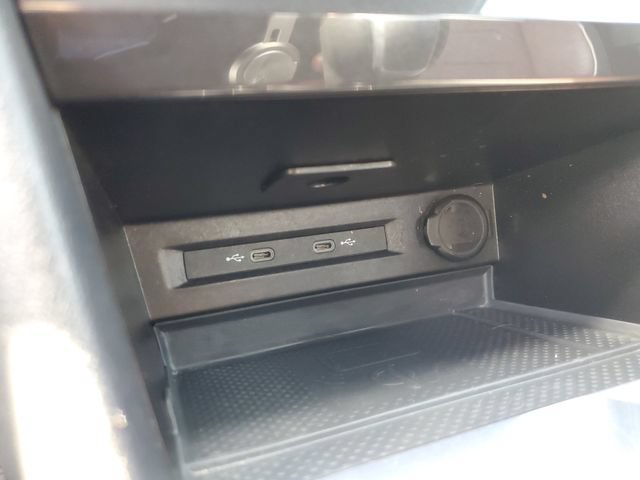 Certified 2024 Volkswagen Tiguan SEL R-Line AWD/4WD image 21
