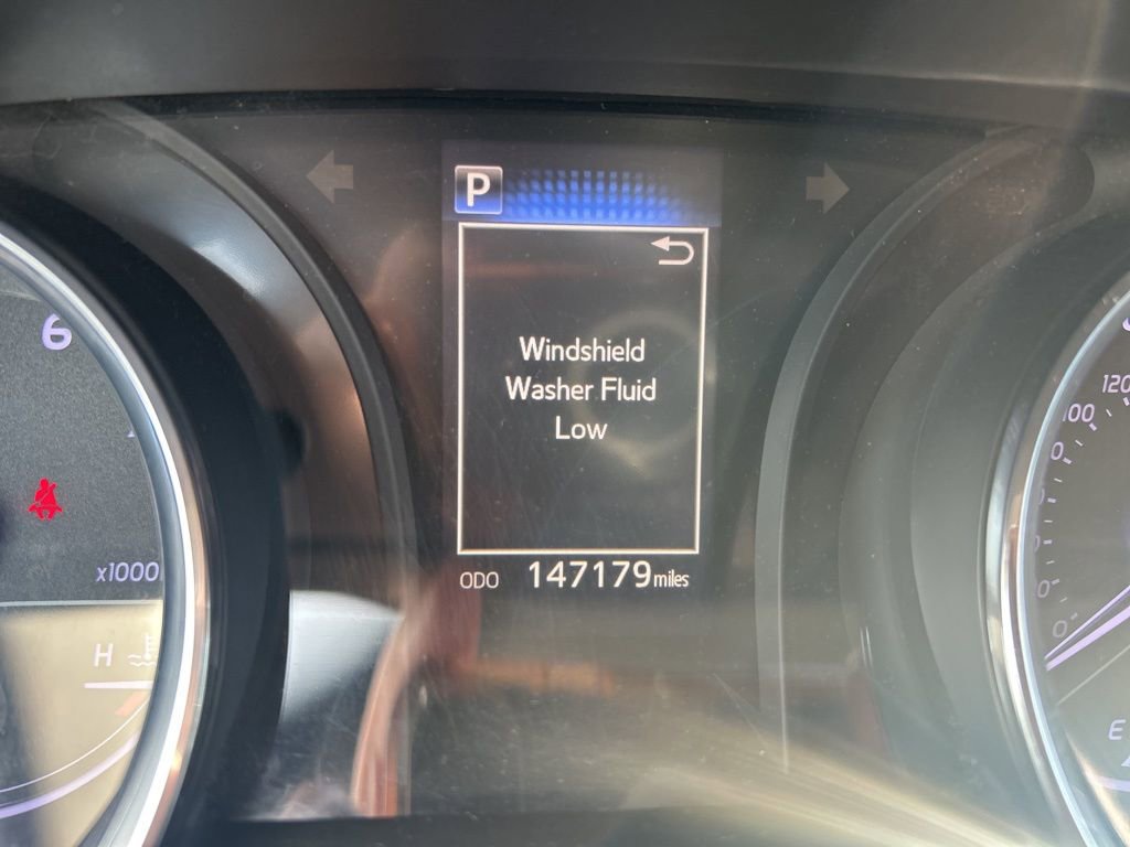 Used 2019 Toyota Camry SE w/ Carpet Mat Package image 24