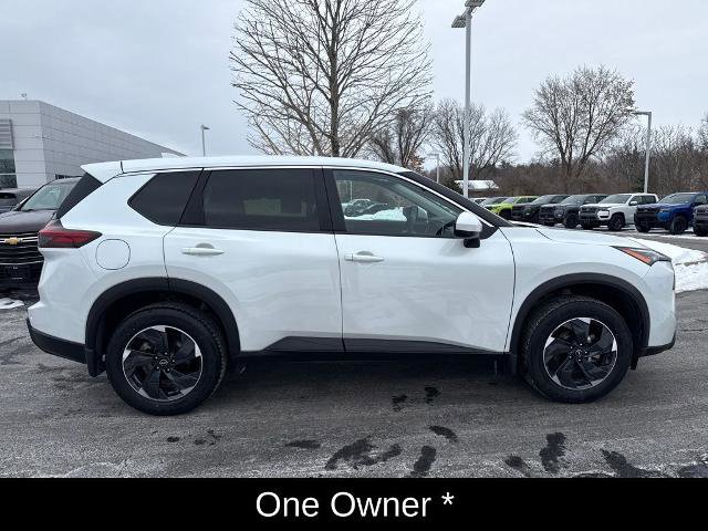 Certified 2025 Nissan Rogue SV image 10