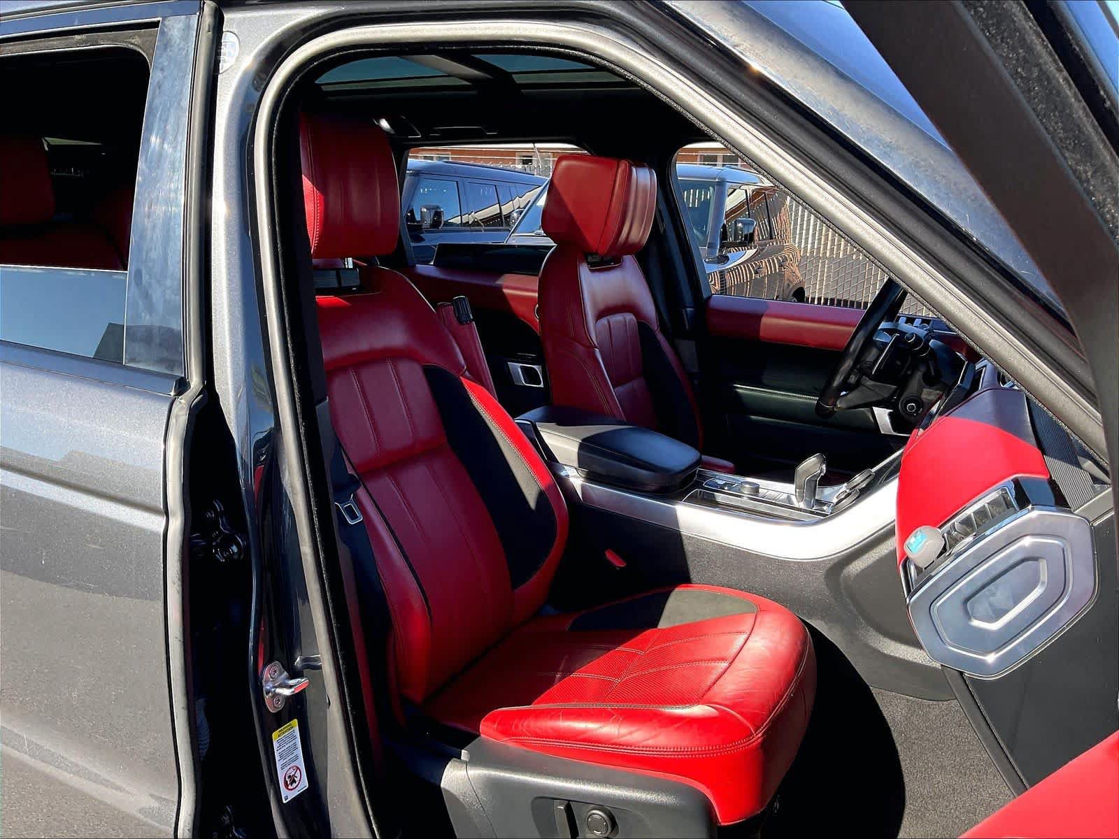 Used 2019 Land Rover Range Rover Sport Supercharged AWD/4WD image 9