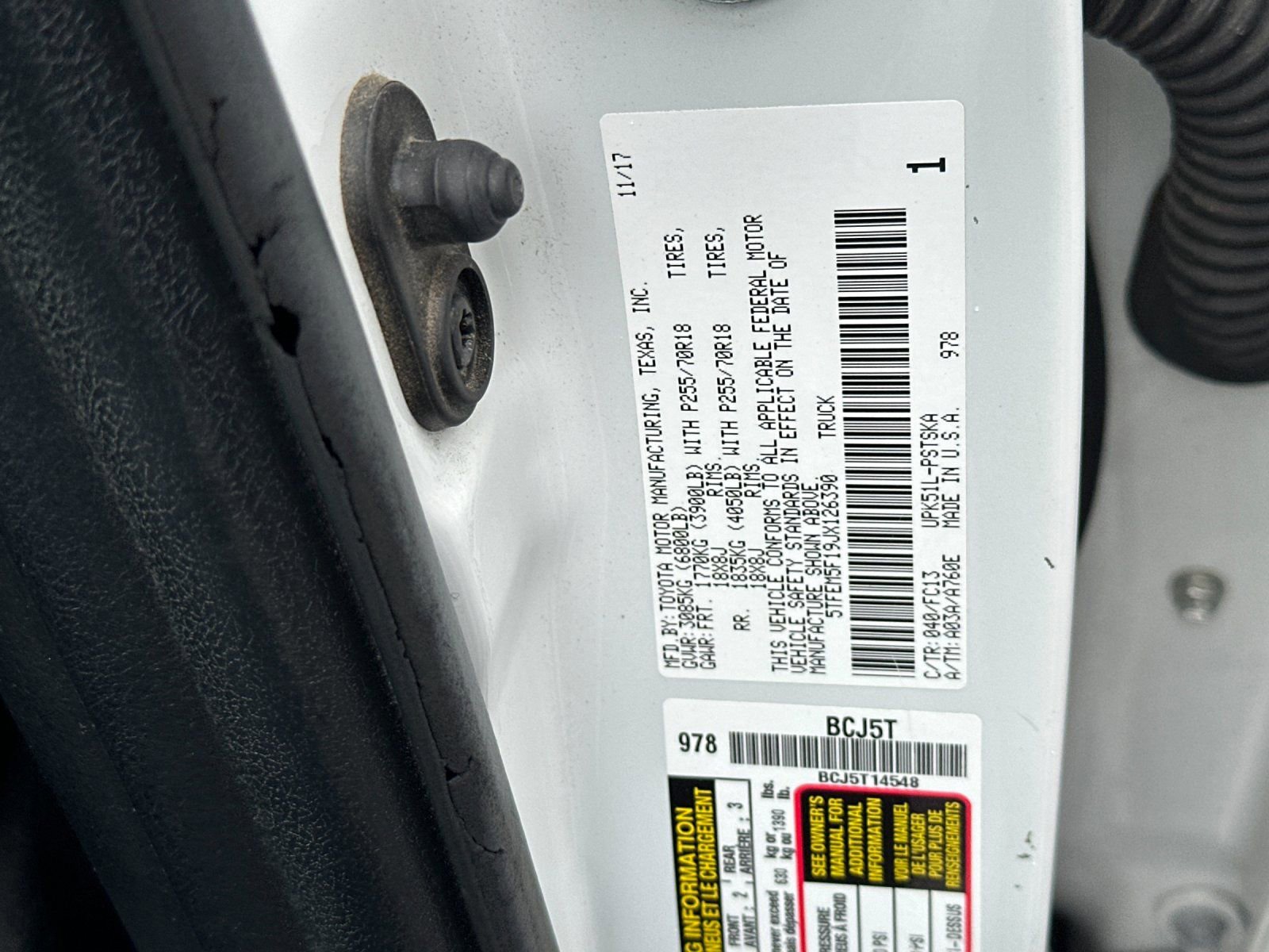 Used 2018 Toyota Tundra SR5 w/ SR5 Upgrade Package image 26