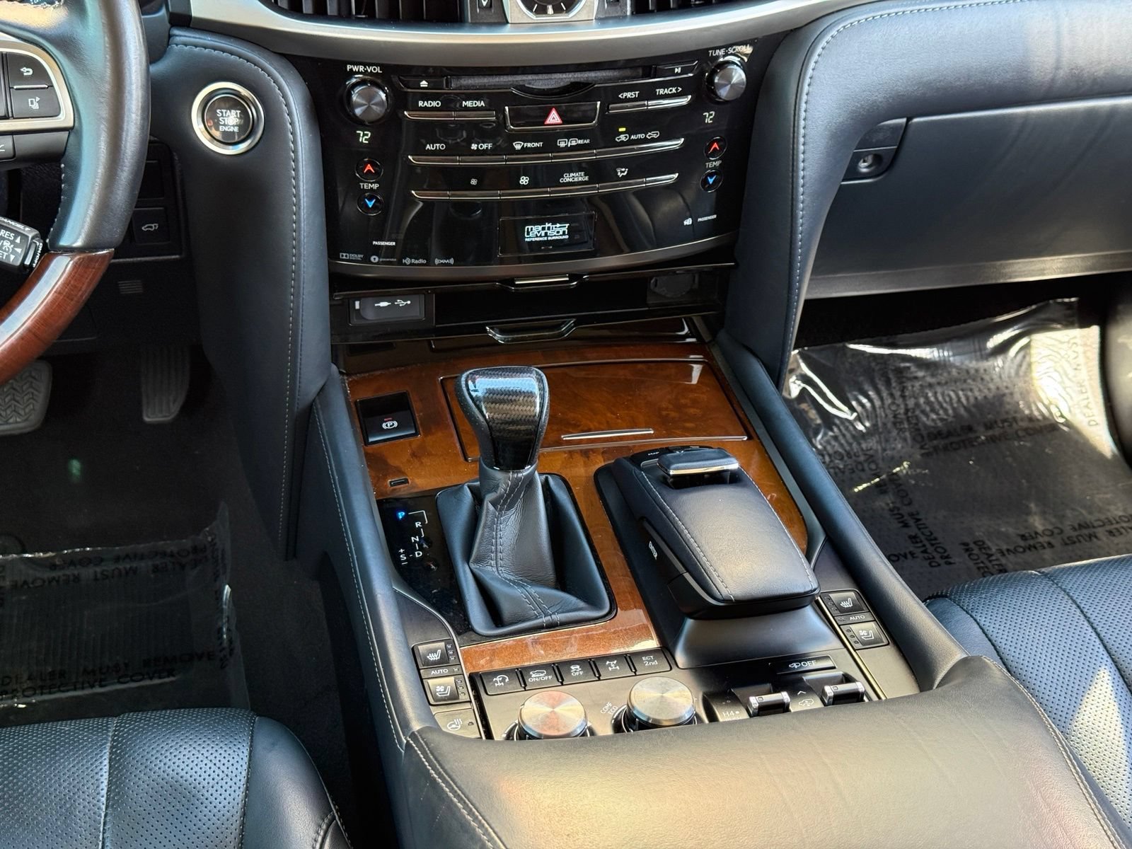 Used 2019 Lexus LX 570 4WD w/ Luxury Package image 32