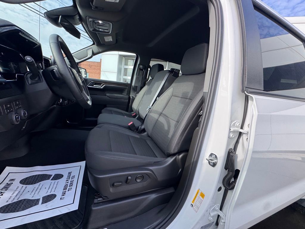 Used 2026 Chevrolet Silverado 1500 LT image 12