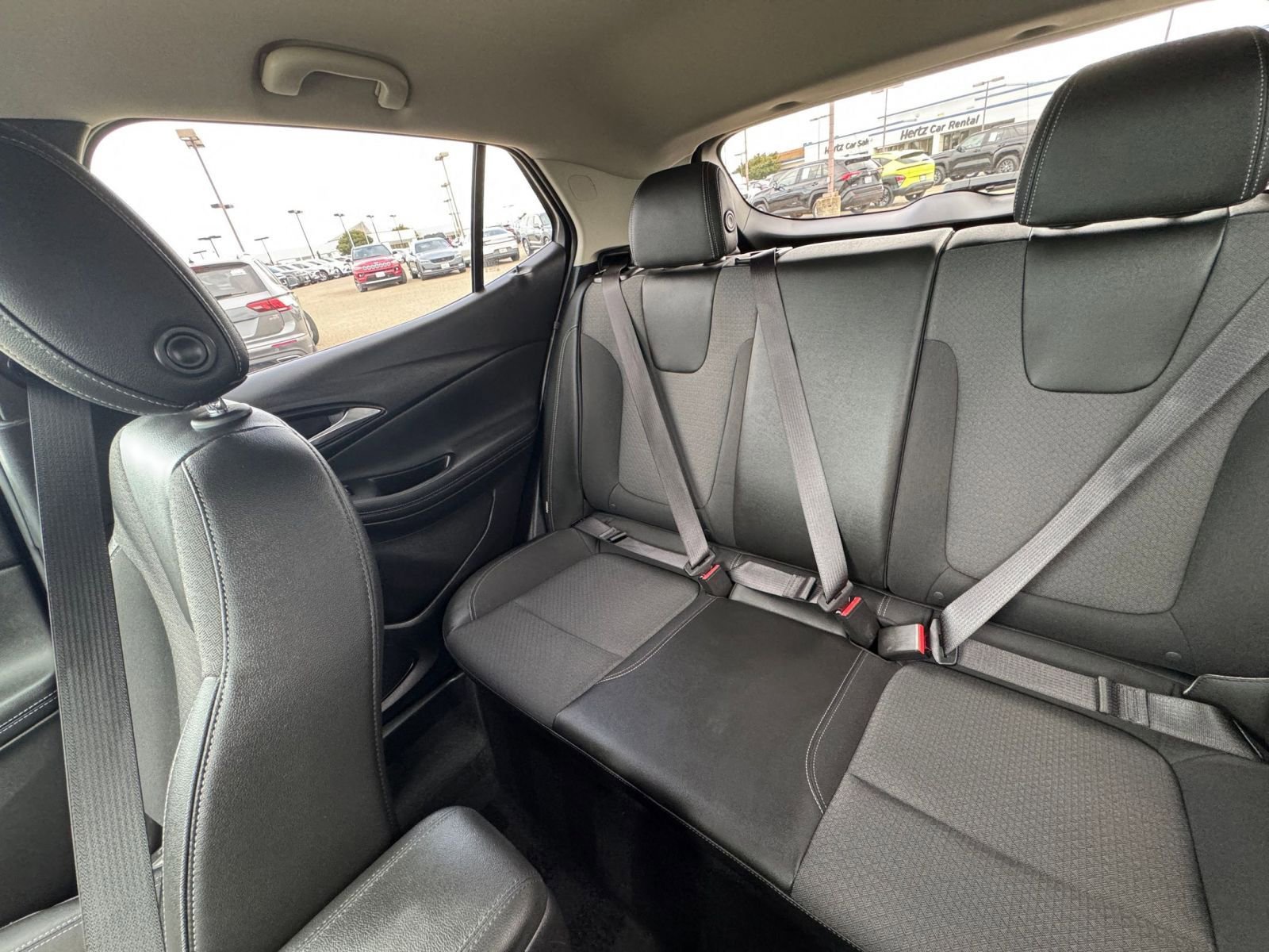 Used 2025 Buick Encore GX Preferred image 39