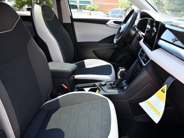 New 2026 Volkswagen Taos SE AWD/4WD image 29