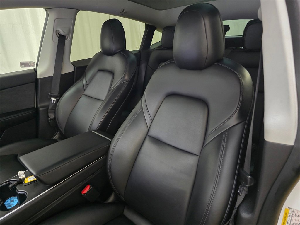 Used 2021 Tesla Model Y Long Range image 21
