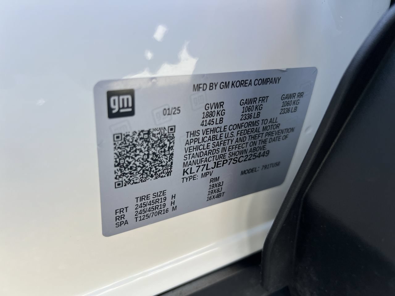 Used 2025 Chevrolet Trax RS w/ Driver Confidence Package FWD image 36