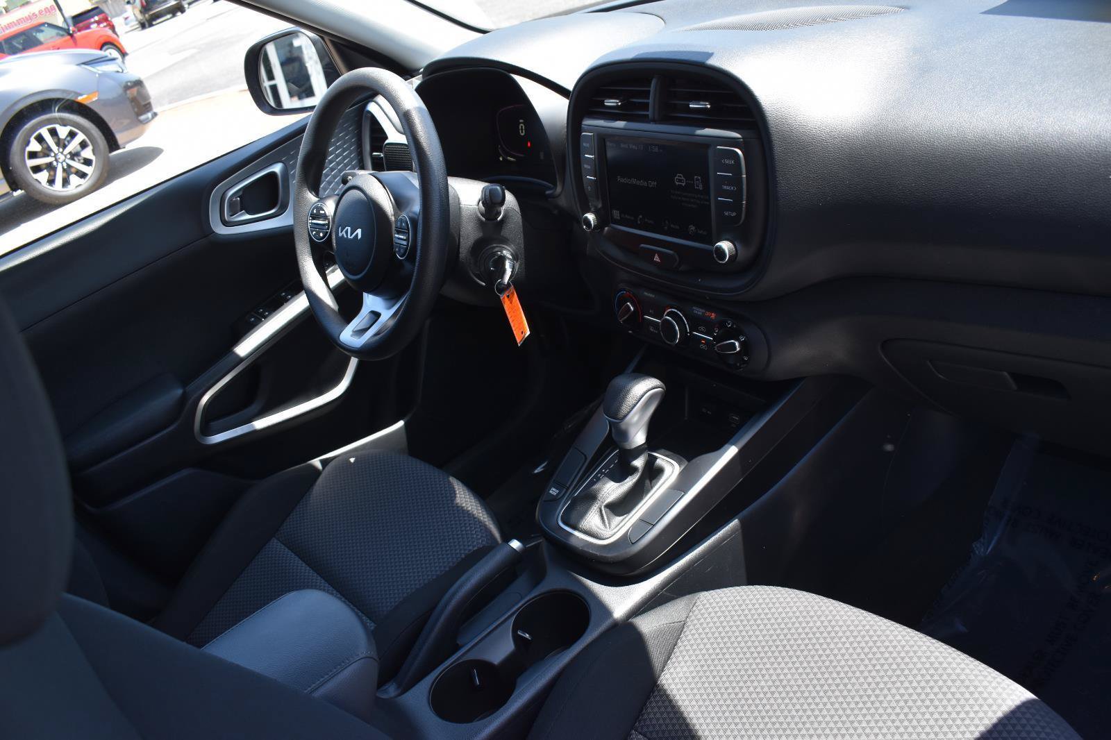 Used 2024 Kia Soul LX w/ Option Group 015 FWD image 12