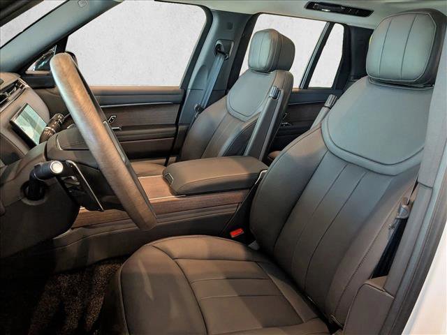 Used 2026 Land Rover Range Rover SE AWD/4WD image 16