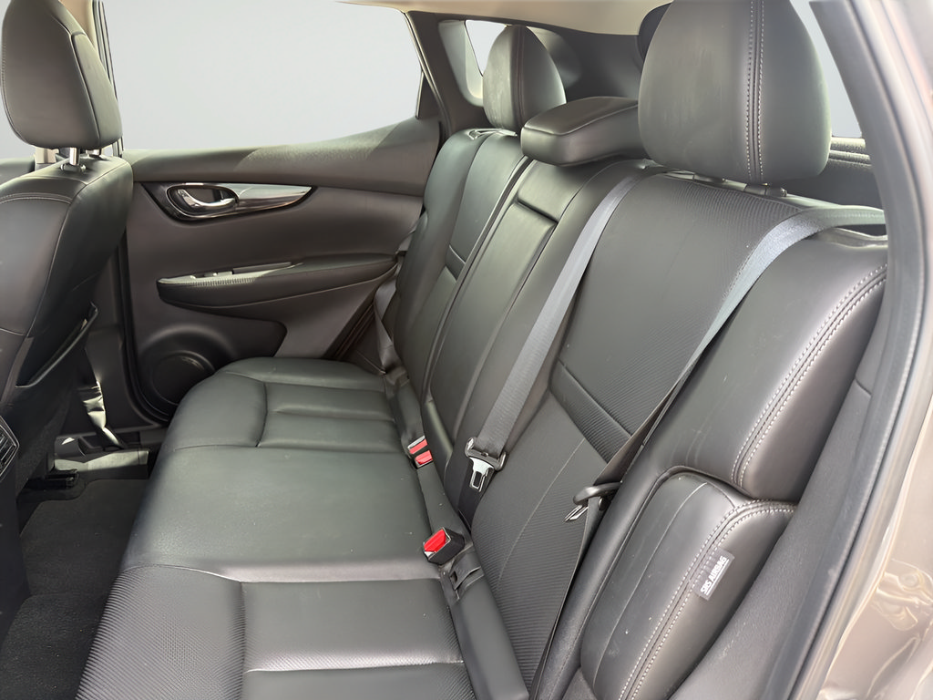 Used 2022 Nissan Rogue Sport SL AWD/4WD image 24
