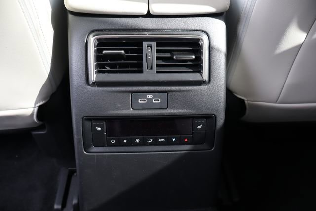 Used 2024 MAZDA CX-90 3.3 Turbo w/ Premium Plus Pkg image 18