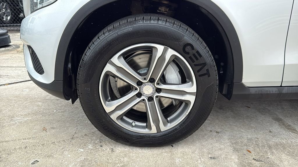 Used 2016 Mercedes-Benz GLC 300 image 19