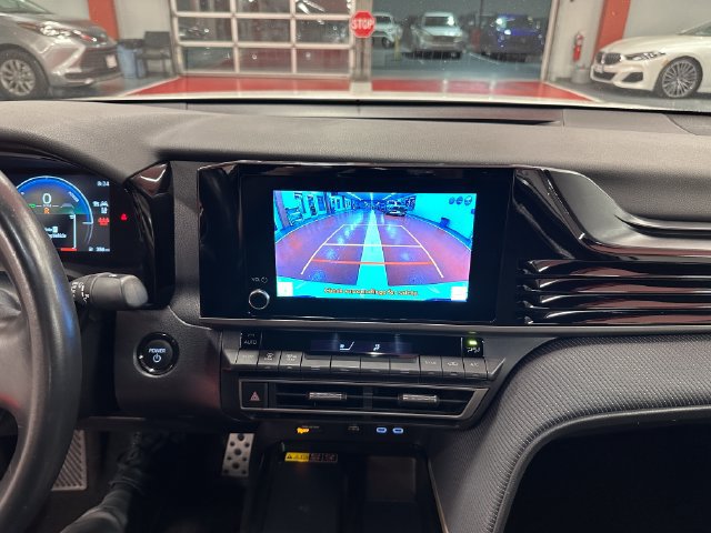 Used 2025 Toyota Camry SE FWD image 22