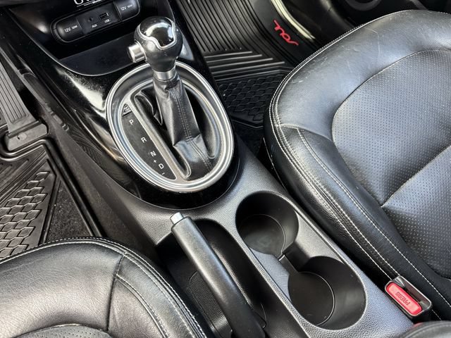 Used 2015 Kia Soul ! FWD image 25
