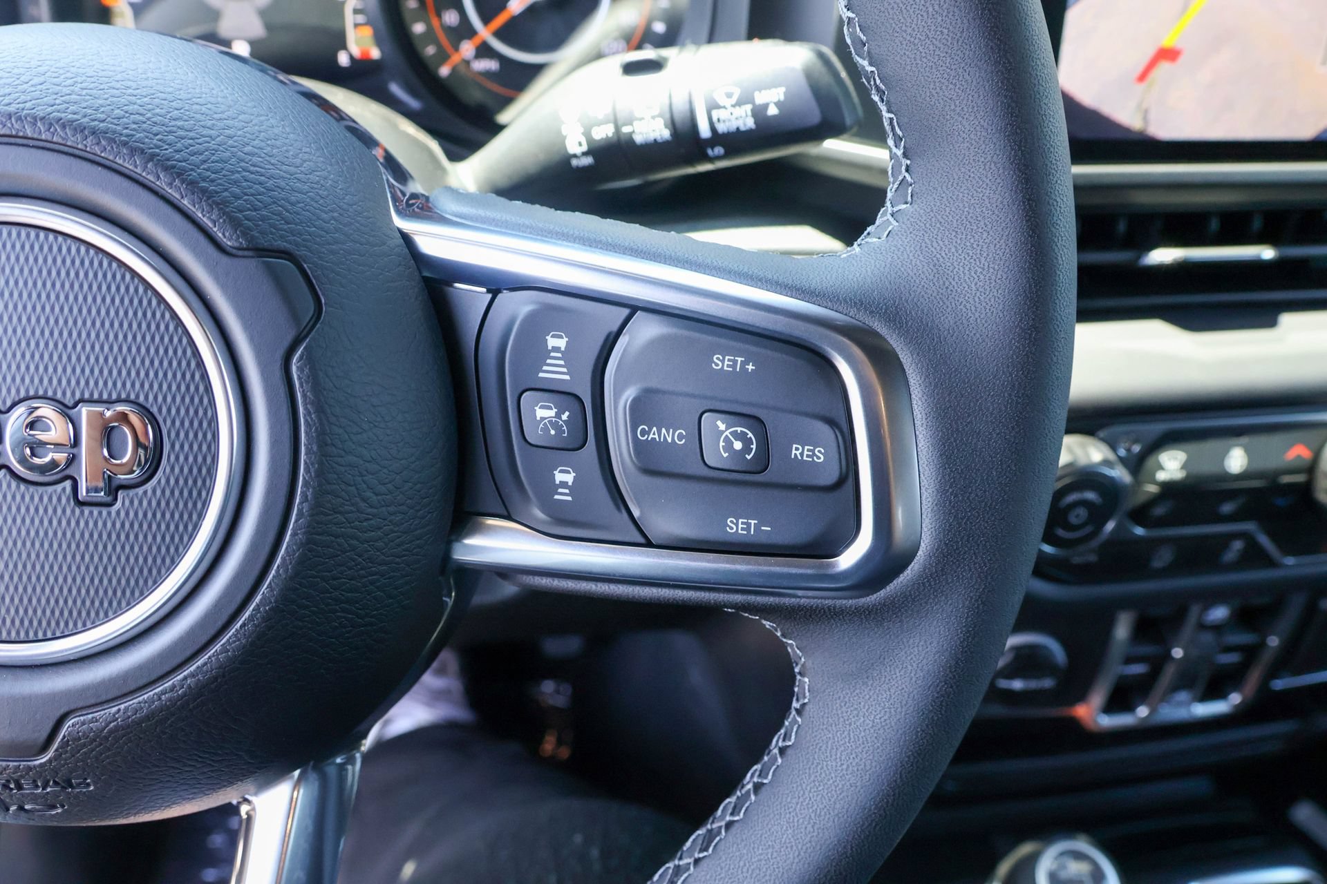 New 2026 Jeep Wrangler Unlimited Sahara AWD/4WD image 27