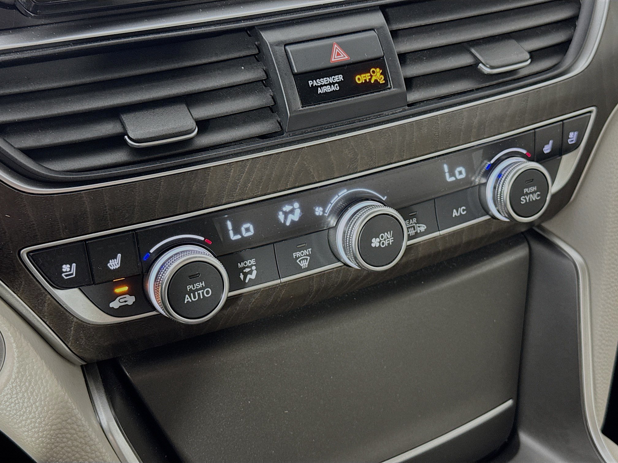 Certified 2019 Honda Accord Touring image 16