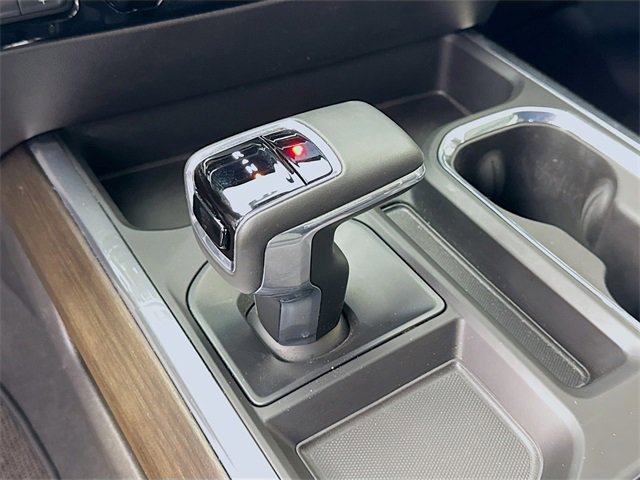 Used 2025 Chevrolet Silverado 1500 High Country w/ Technology Package image 18