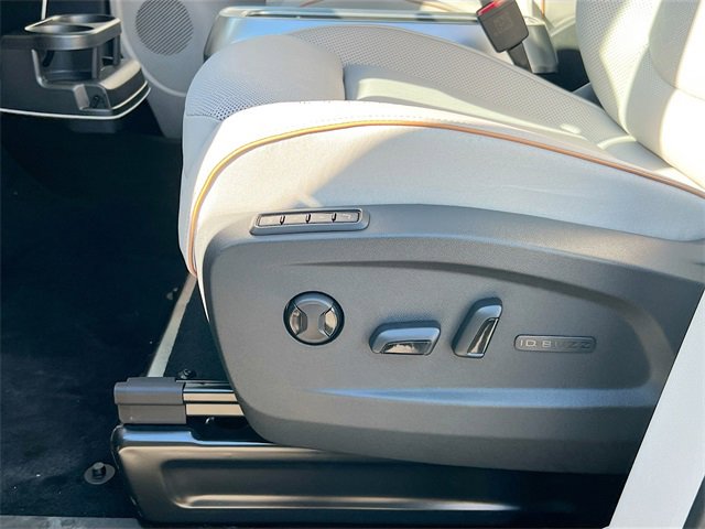 New 2025 Volkswagen ID. Buzz 1st Edition image 19
