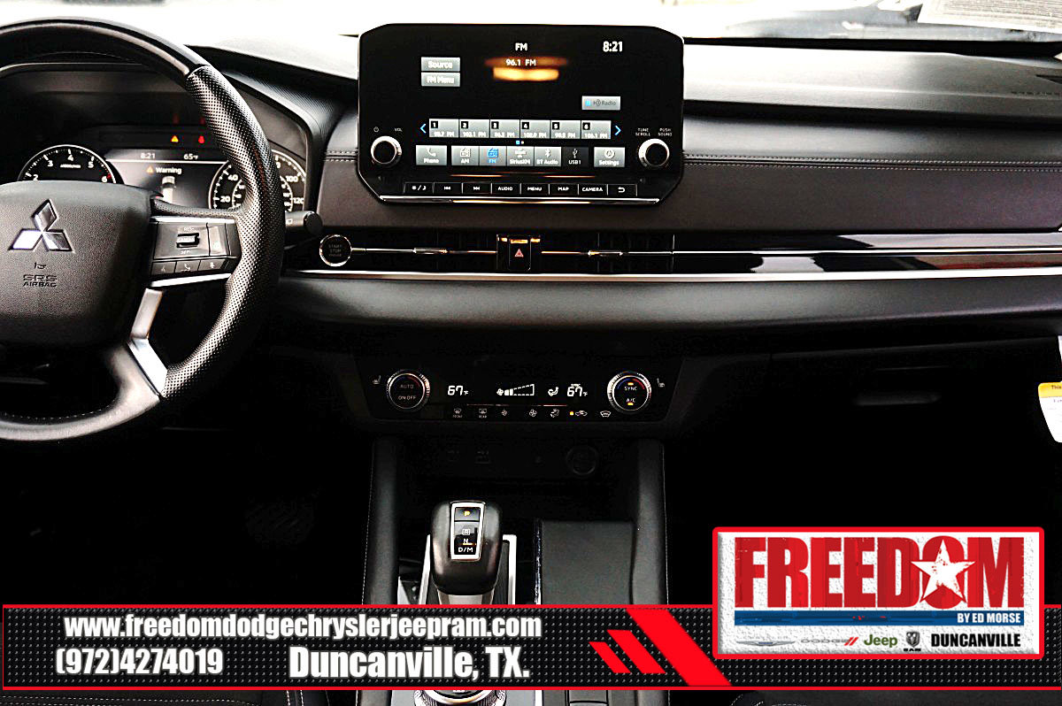 Used 2024 Mitsubishi Outlander SE image 20