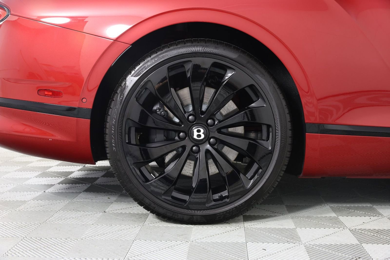 Used 2024 Bentley Continental GT AWD/4WD image 18