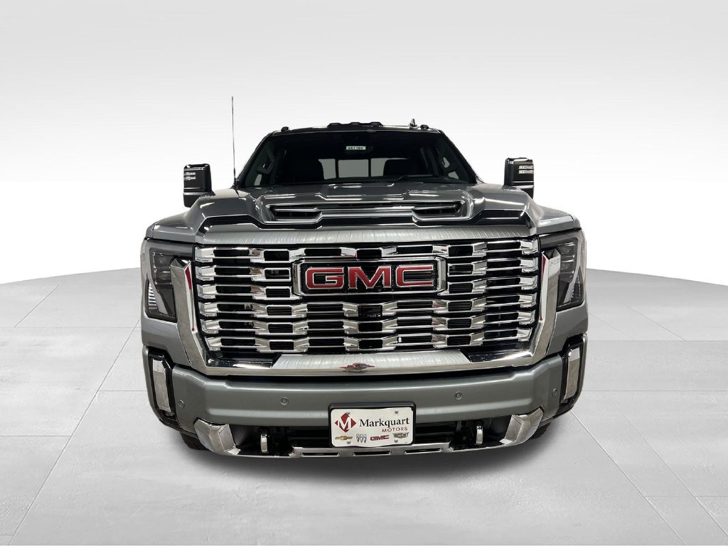 New 2026 GMC Sierra 2500 Denali w/ Denali Reserve Package AWD/4WD image 3