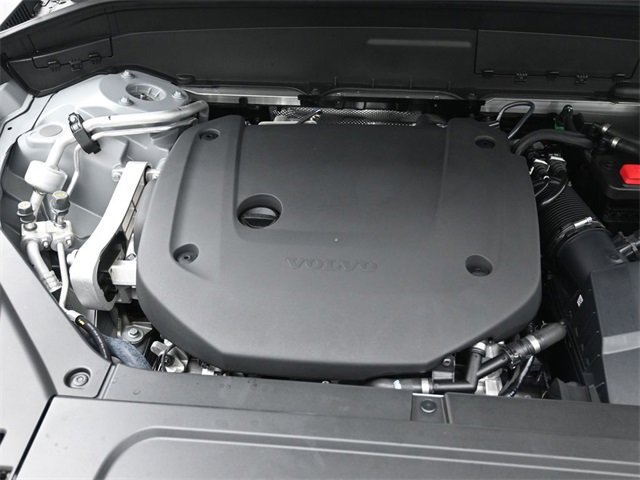 Used 2025 Volvo XC90 B6 Core w/ Protection Package image 31