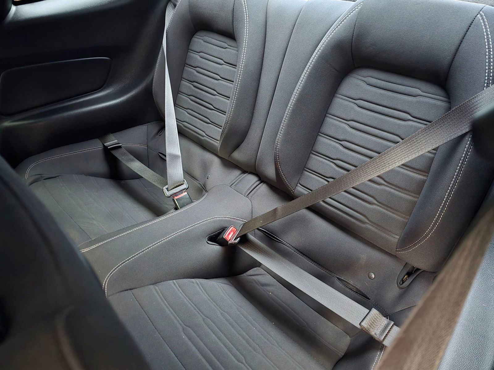 Used 2016 Ford Mustang Coupe image 14