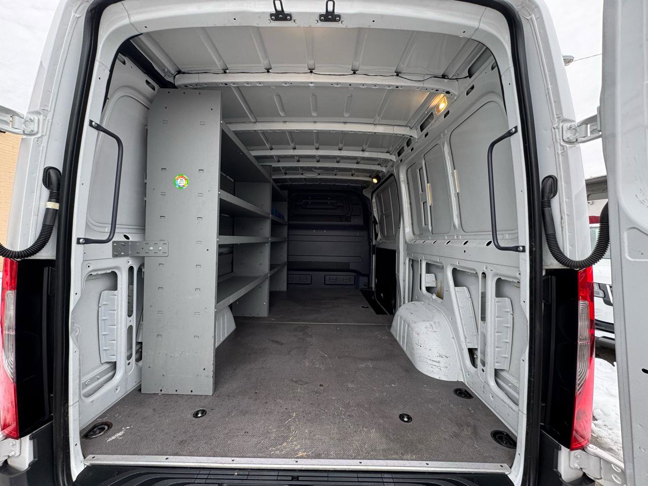 Used 2022 Mercedes-Benz Sprinter 1500 image 11