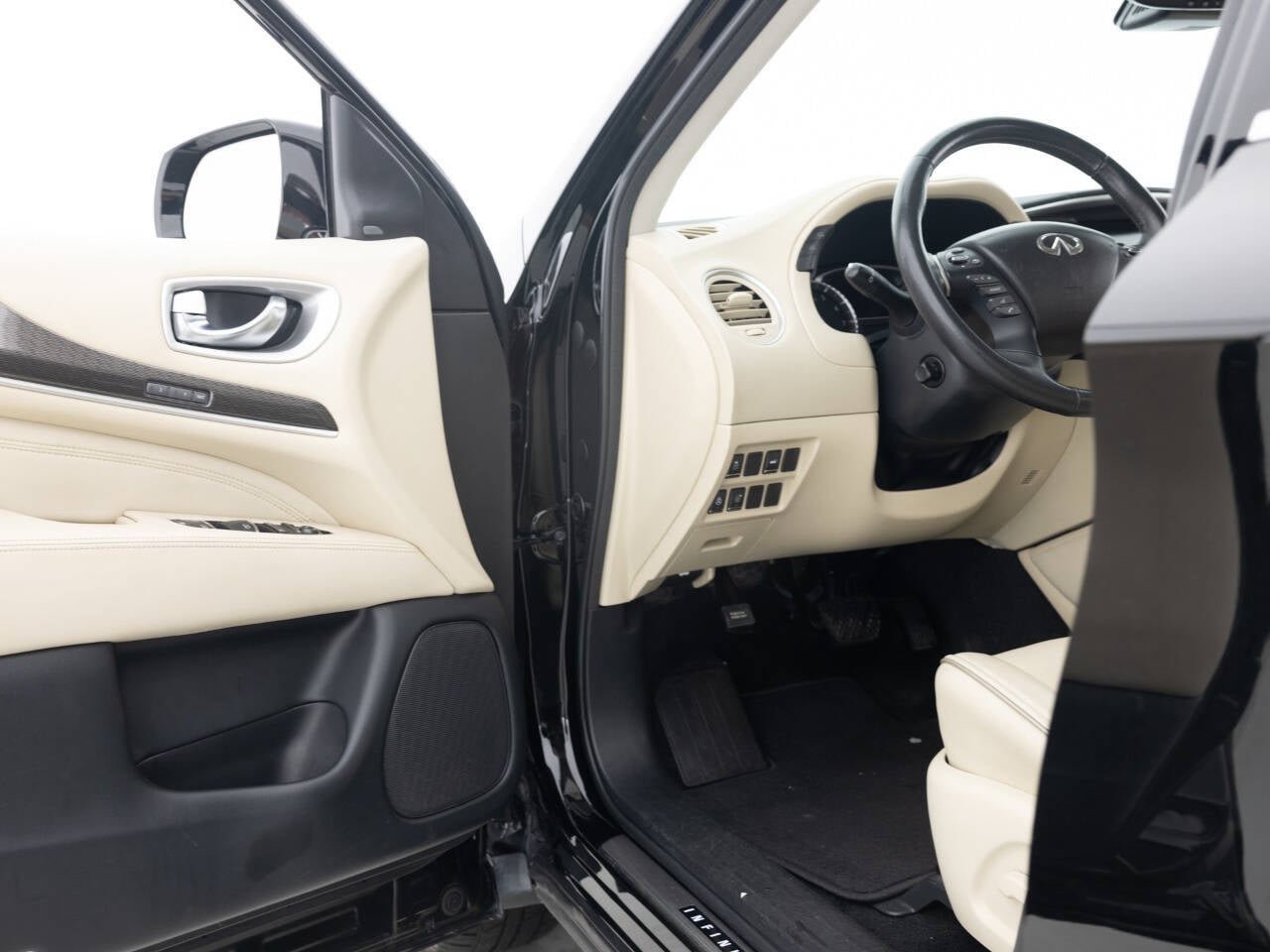Used 2019 INFINITI QX60 Luxe w/ Essential Package image 24