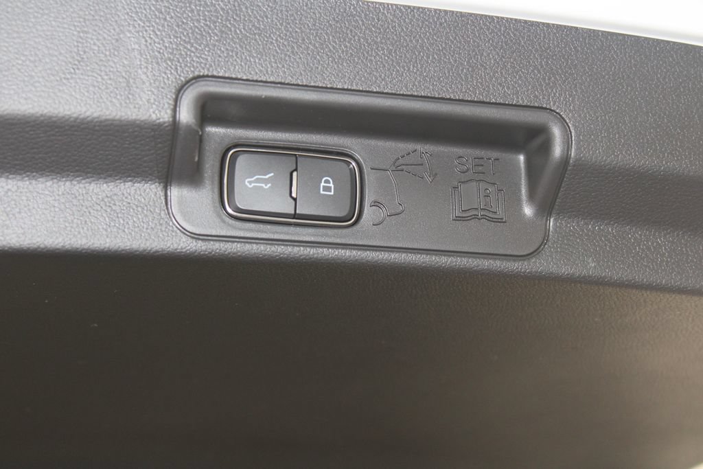 New 2026 Ford Explorer ST-Line w/ Premium Package RWD image 17