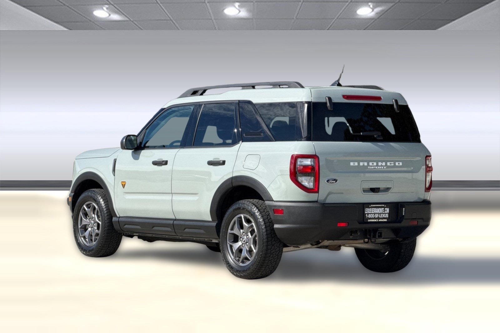 Used 2023 Ford Bronco Sport Badlands image 3
